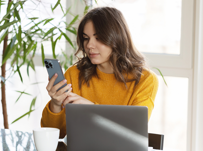 A business man drinking a coffee
